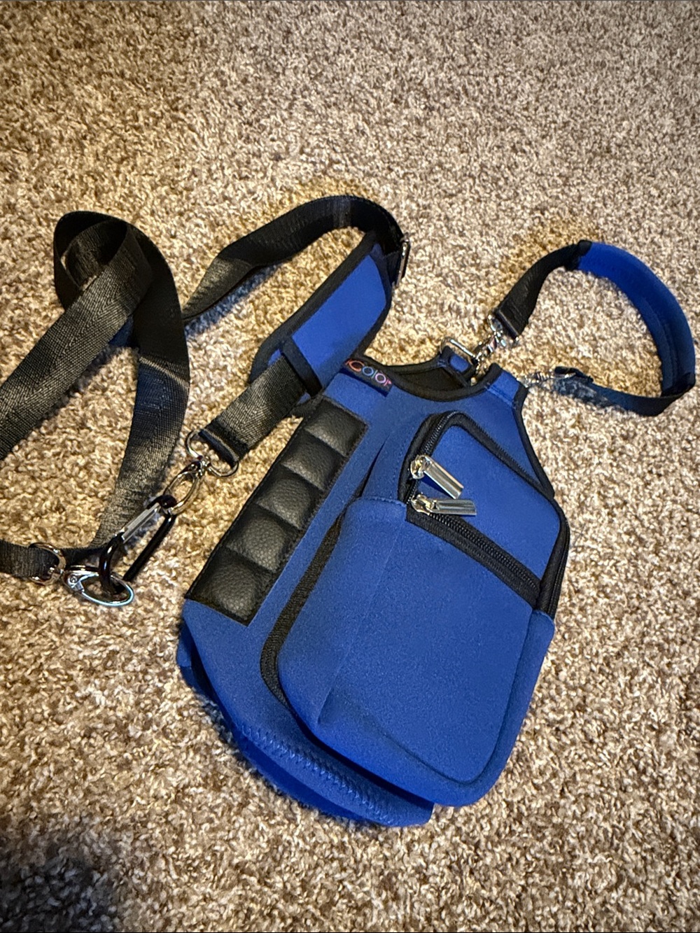 iColor bright blue neoprene magnetic water bottle carrier w/pockets & 2 straps